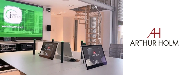 Сочетание инноваций, дизайна и моторизированных решений от Arthur Holm в миланском шоуруме