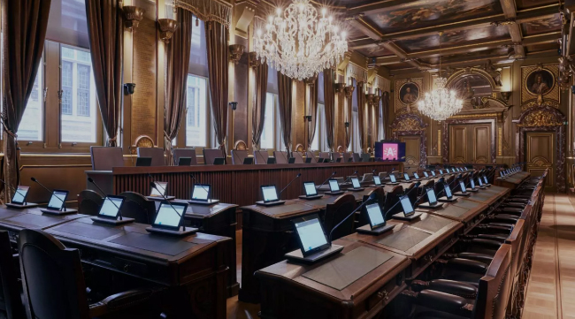 Зал Совета в Антверпене: гармония истории и технологий, фото-3