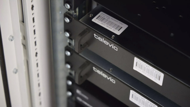 Dante™ «на борту» конференц-системы Televic Plixus , фото-4