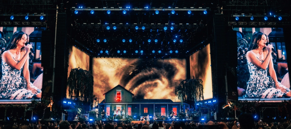 Турне Ланы Дель Рей завораживает визуальными эффектами Hippotizer, фото-3