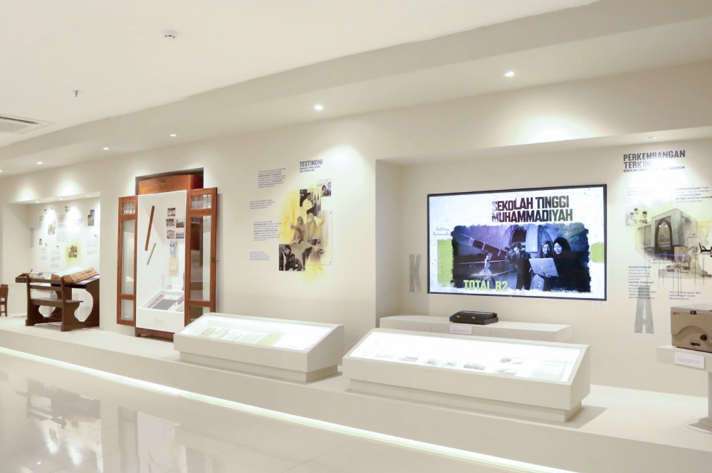 Дисплеи Philips в музее для демонстрации информации