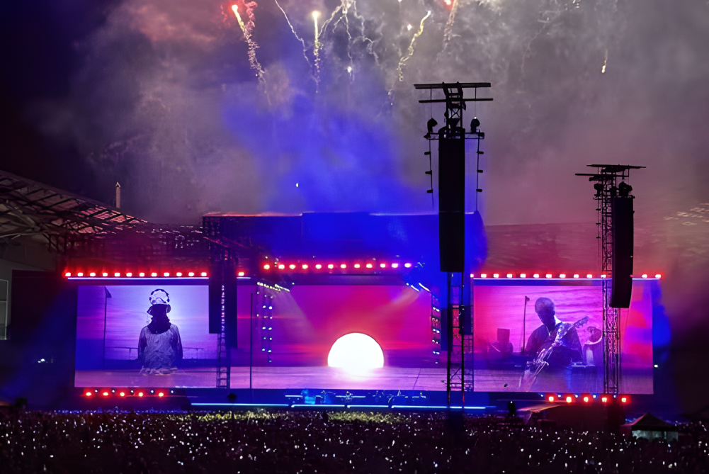 Пол Нормандейл озаряет Oasis с помощью 280 приборов CHAUVET Professional, фото-3