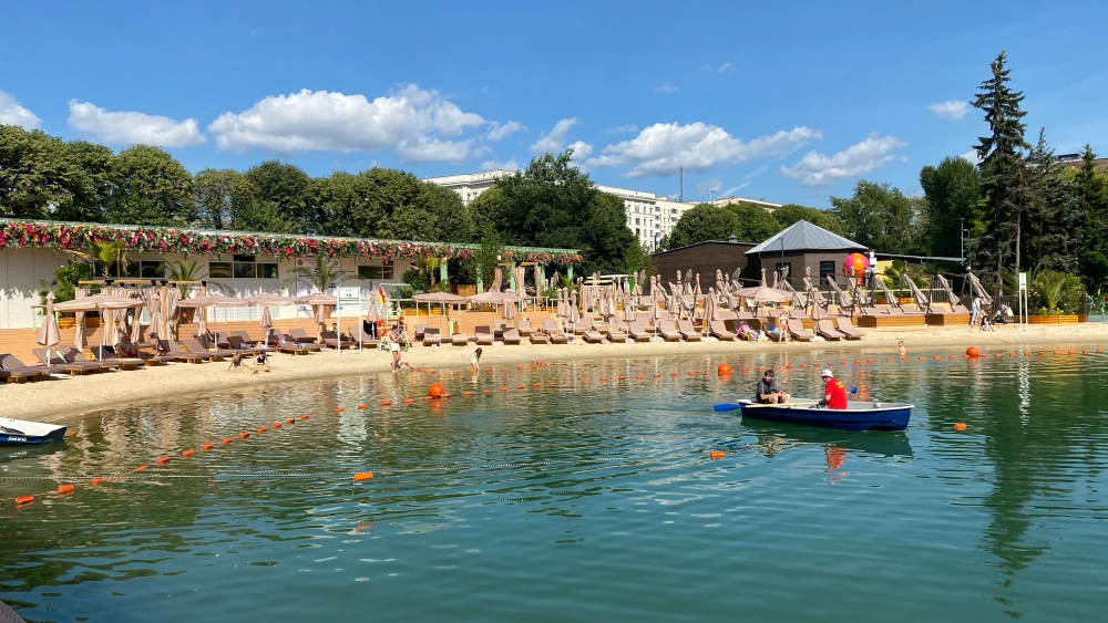 Зона отдыха с бассейном в Парке Горького, фото-10