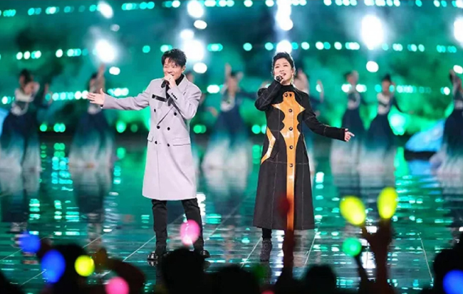 Light Sky блистает на новогодней вечеринке Центральной радиотелевизионной станции Китая, фото-4