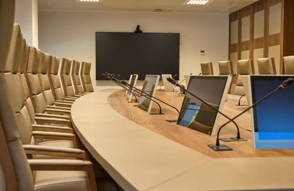 Sacyr Workplace: премиальное переговорное пространство с Arthur Holm и Bosch, фото-2