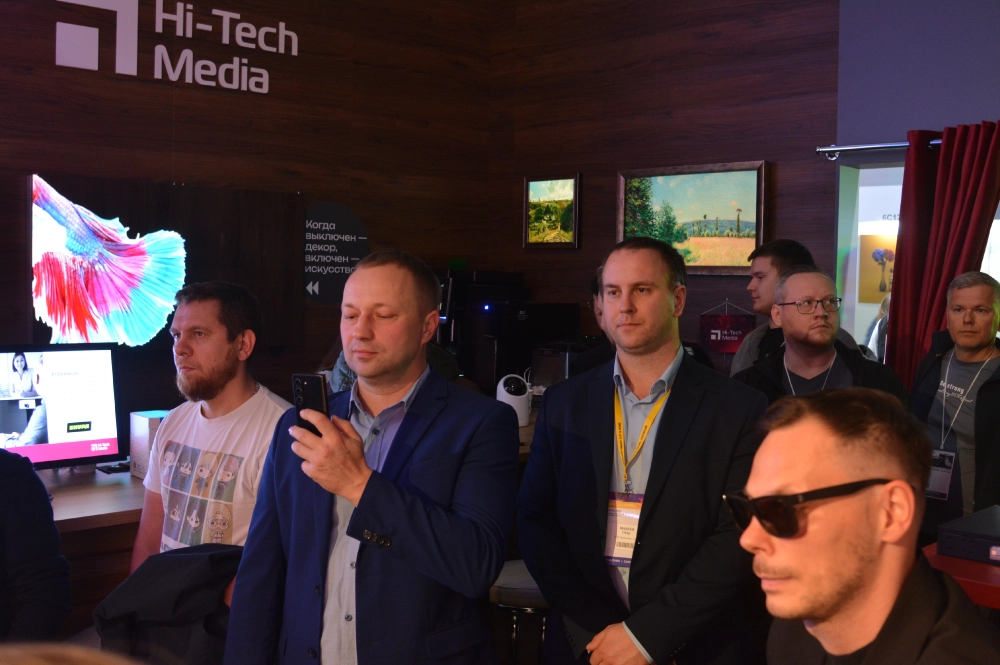 Дмитрий Малолетов покорил посетителей стенда Hi-Tech Media на выставке Light+Audio Tec, фото-9